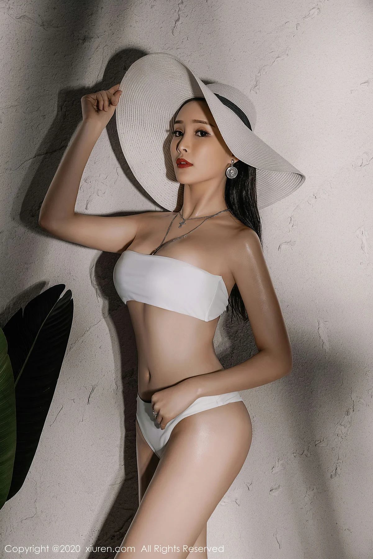 XiuRen 秀人 No.2339 奶瓶土肥圆 女神长腿嫩模 - 4