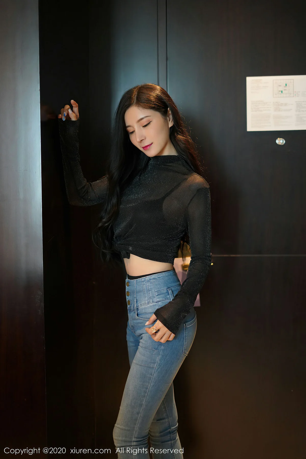 XiuRen 秀人 No.2386  性感OL 小蛮妖yummy 牛仔丁字裤 - 2