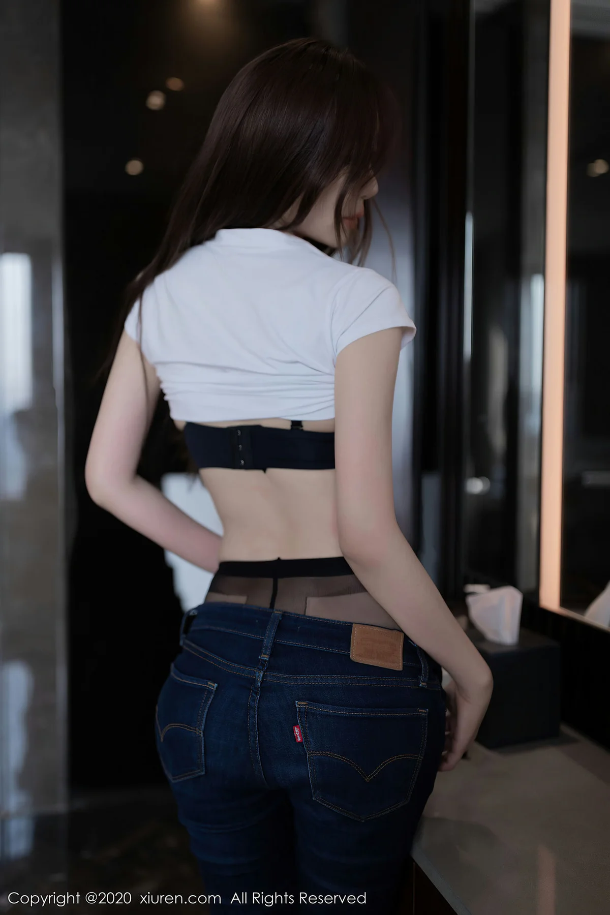 XiuRen 秀人 No.2406  victoria志玲新人模特 美臀秀足 - 6