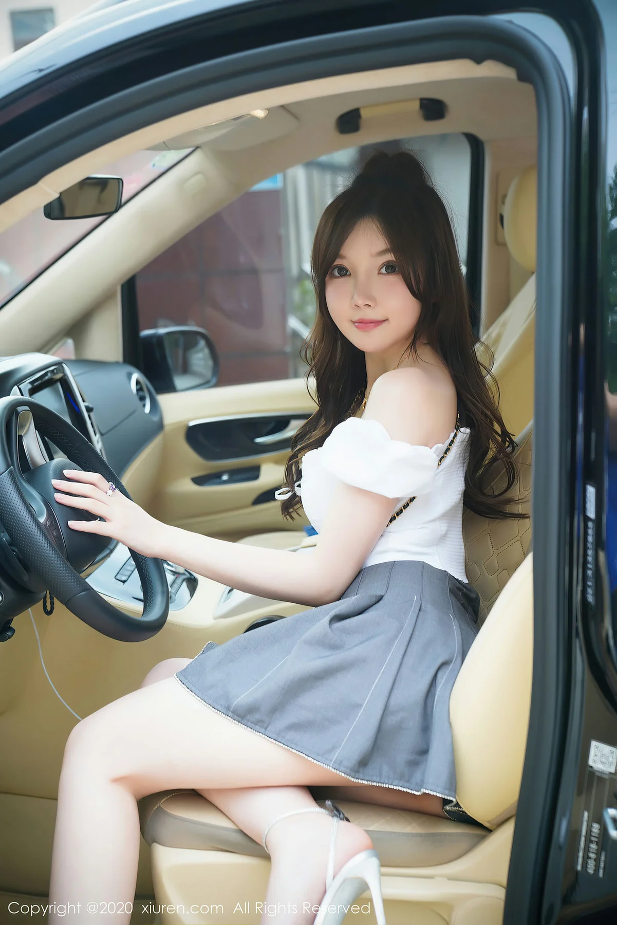 XiuRen 秀人 No.2408  童颜巨乳车模 糯美子mini - 5