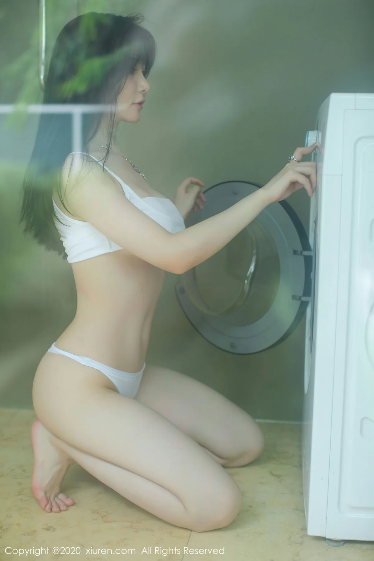 XiuRen 秀人 No.2565  糯美子mini 白色吊带居家女友 三亚旅拍 - 10