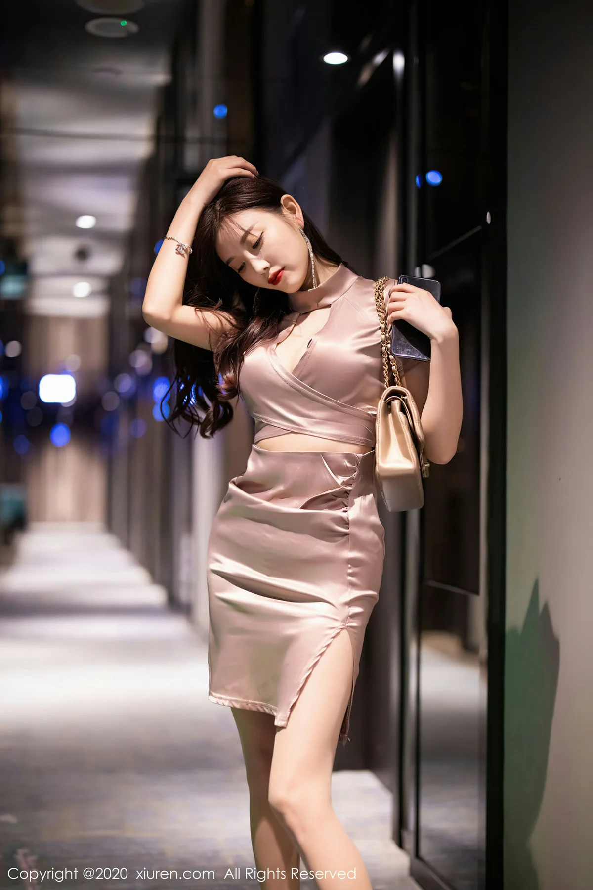 XiuRen 秀人 No.2587  娇柔欲滴 杨晨晨 秀丽艳俗 - 9