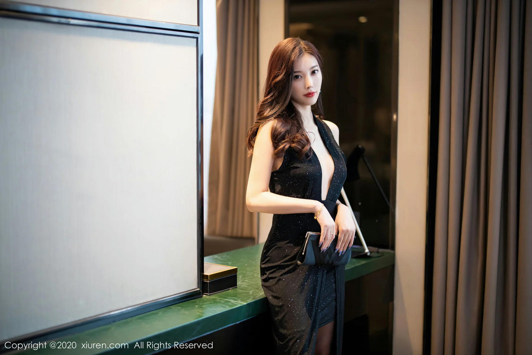 XiuRen 秀人 No.2616  杨晨晨 华丽典雅礼裙 - 2