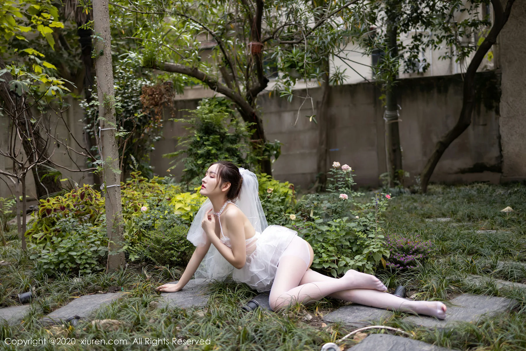 XiuRen 秀人 No.2706 户外花园 沈梦瑶 花园新娘主题 - 1