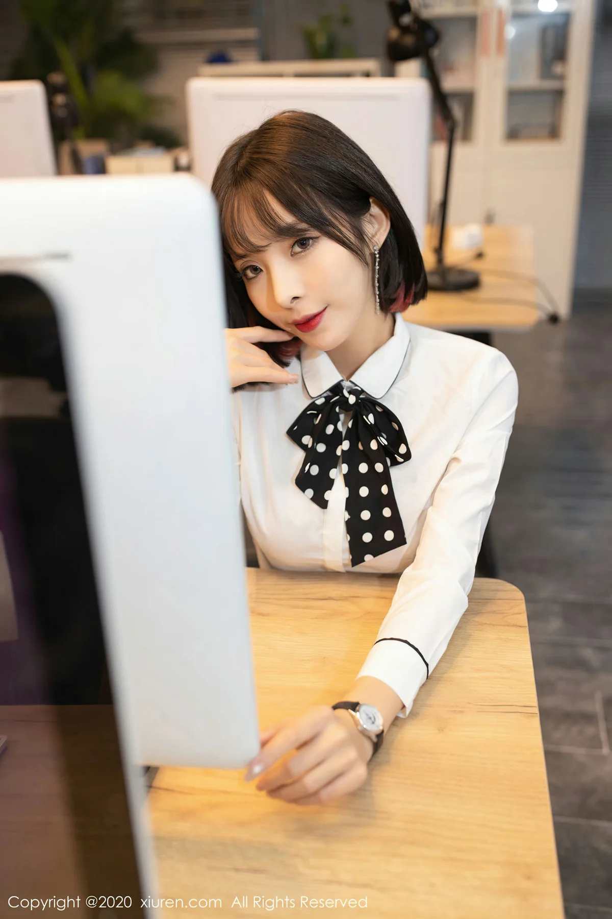 XiuRen 秀人 No.2755  办公室邂逅  陈小喵 - 2