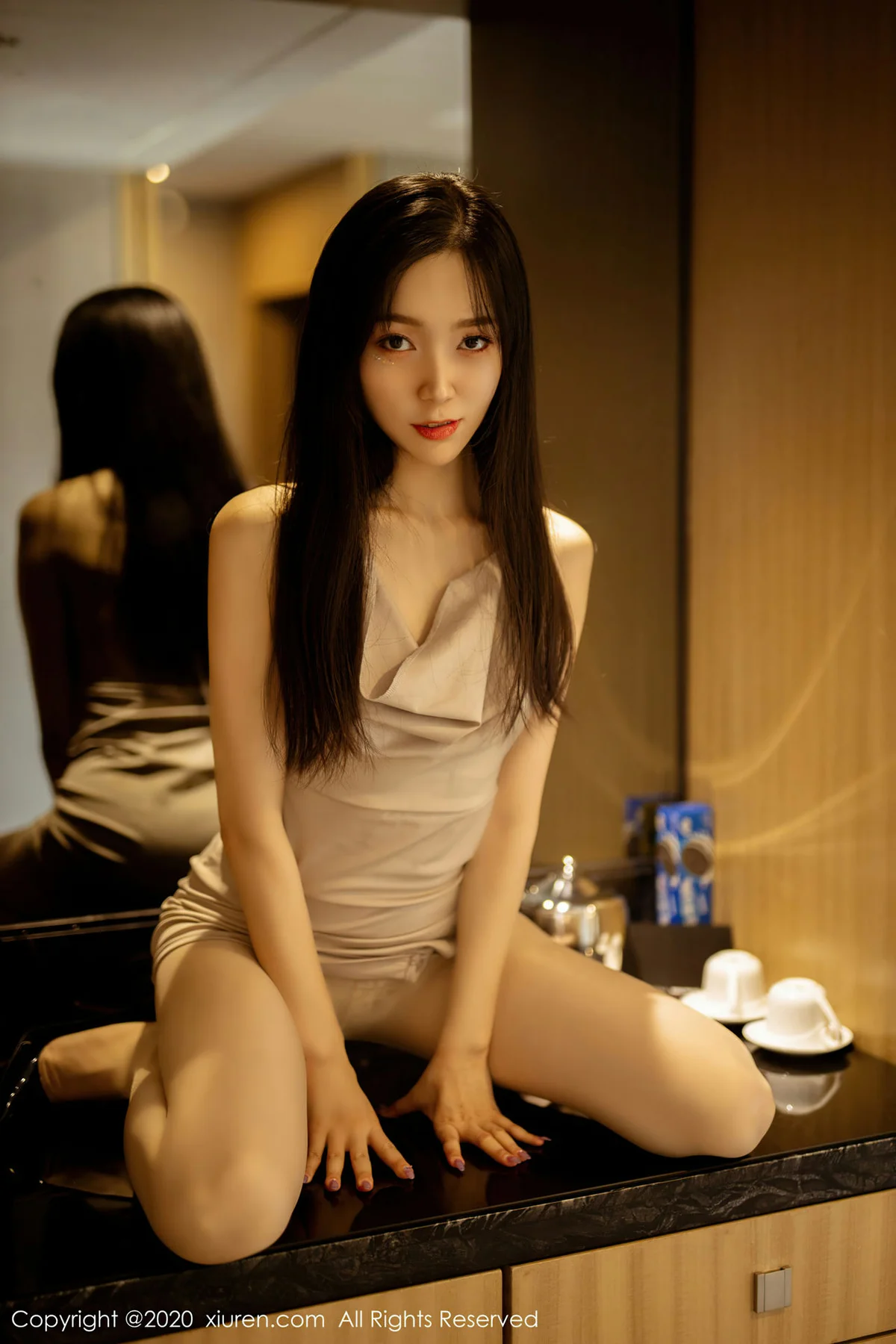 XiuRen 秀人 No.2764  吊裙丝袜 九千柒柒 - 8