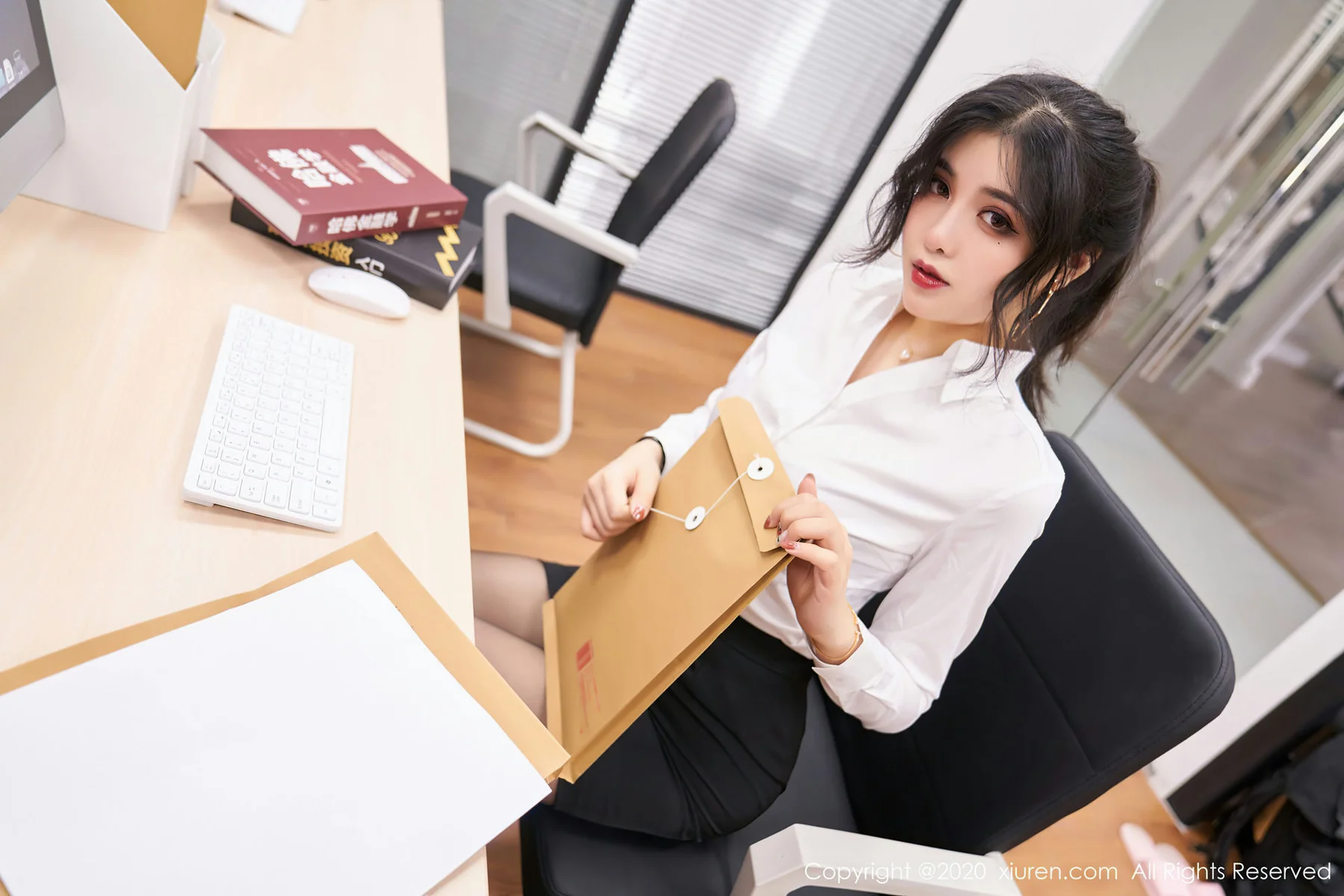 XiuRen 秀人 No.2768  职业装美腿 韩静安 - 10