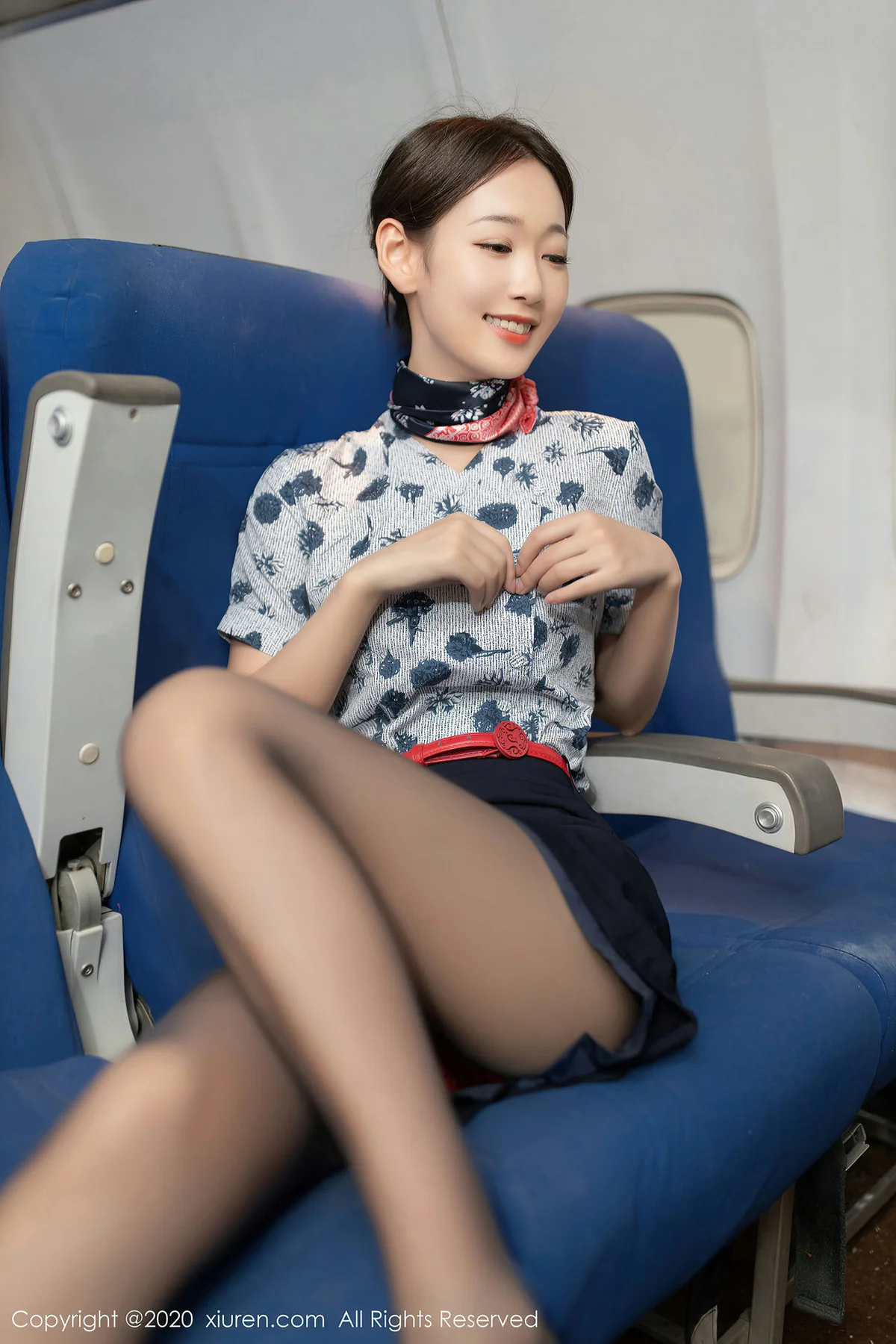 XiuRen 秀人 No.2840  空姐下班后主题写真 唐安琪 - 4