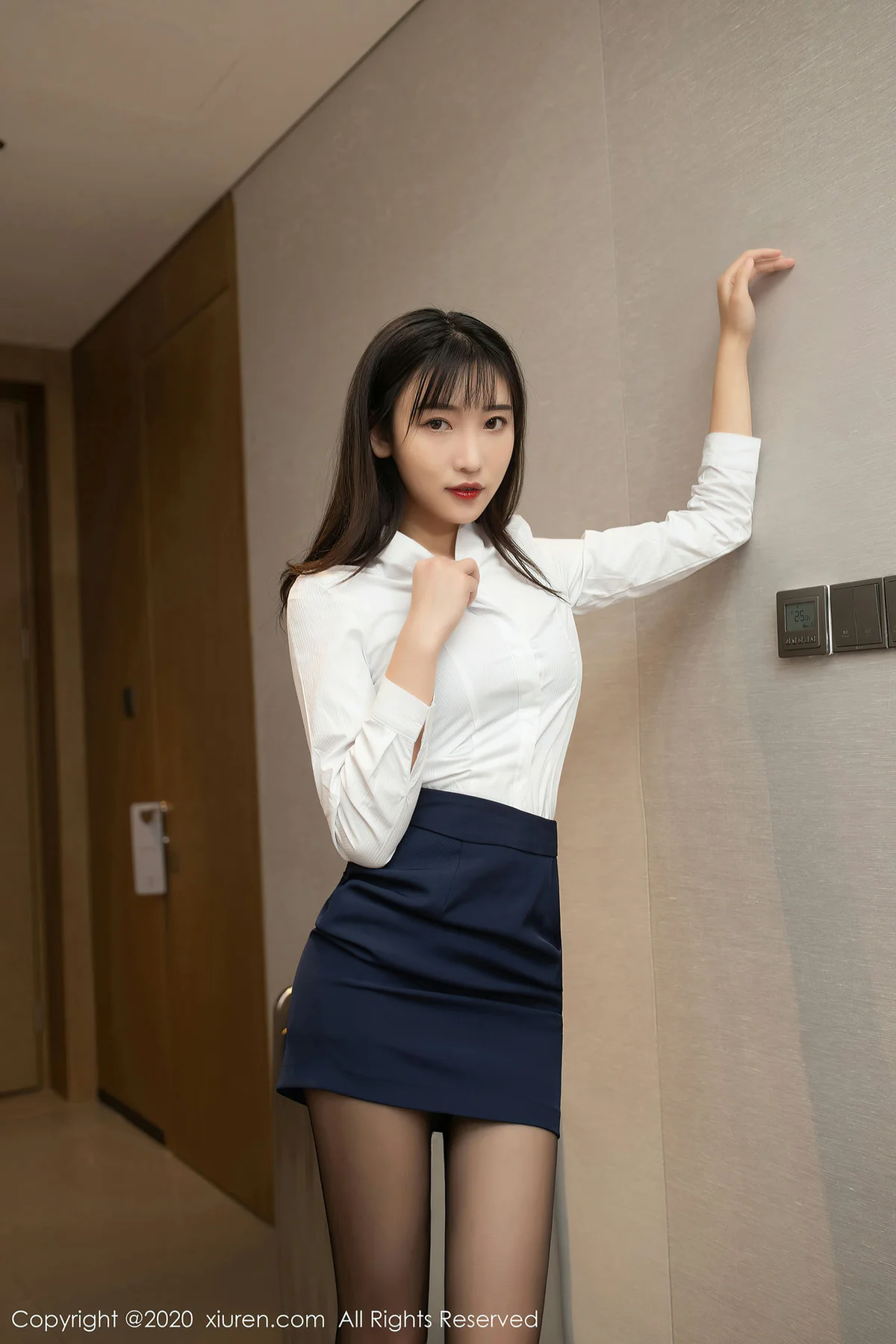 XiuRen 秀人 No.2882 醉酒主题写真  陆萱萱 - 3