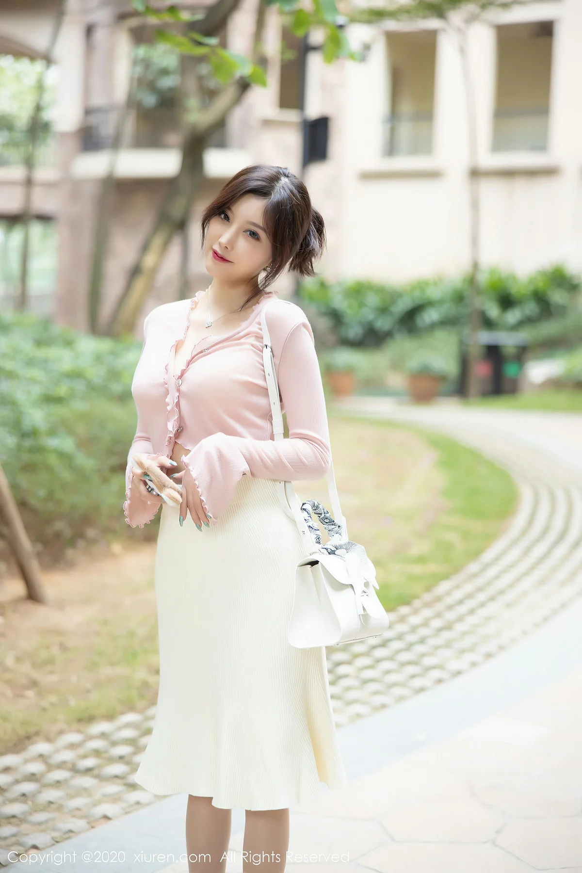 XiuRen 秀人 No.2905  粉色居家娇妻 杨晨晨 - 2