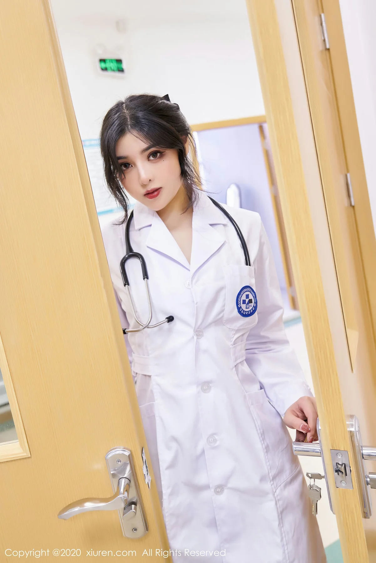 XiuRen 秀人 No.2925  护士职业主题 韩静安 - 3