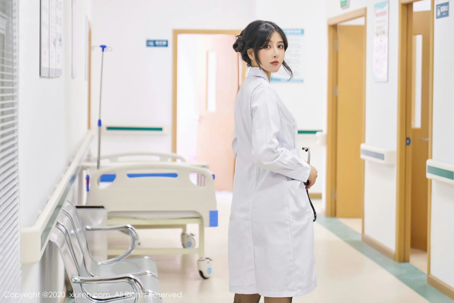 XiuRen 秀人 No.2925  护士职业主题 韩静安 - 4