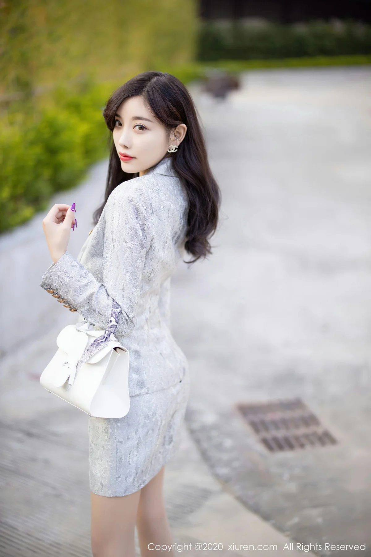 XiuRen 秀人 No.2928  香车美女车模 杨晨晨 - 4