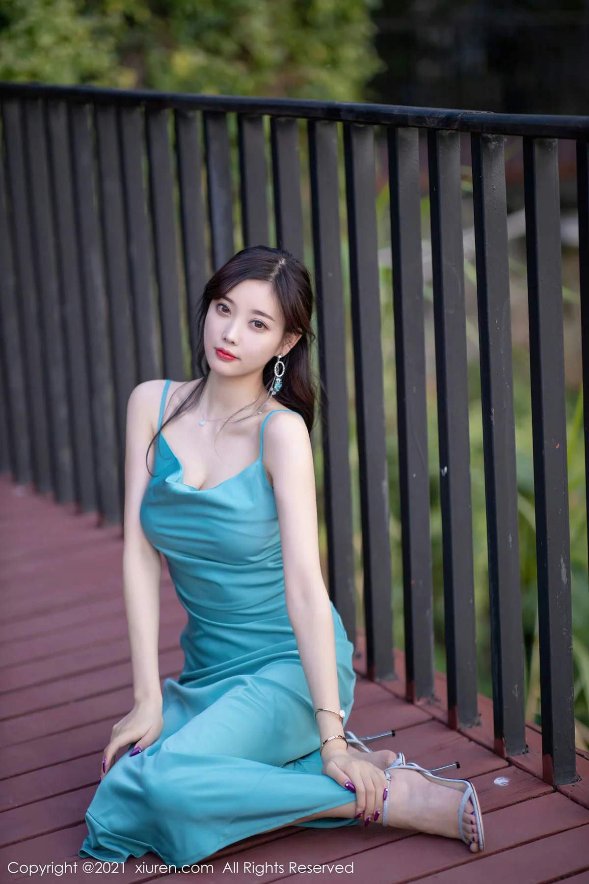 XiuRen 秀人 No.2997  典雅吊裙 杨晨晨 曼妙身姿 - 6