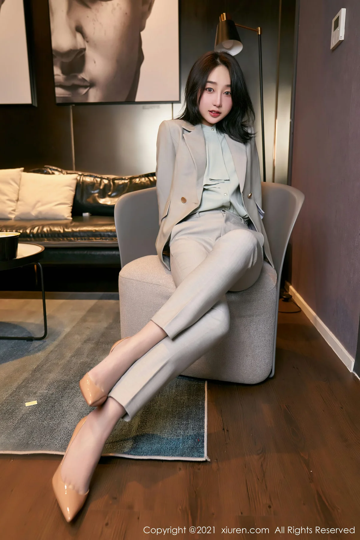 XiuRen 秀人 No.3009  职业职场装 九月生 - 1