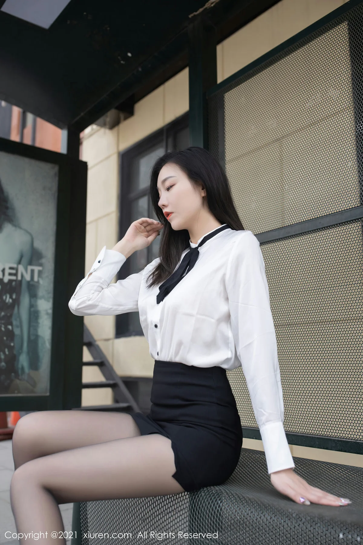 XiuRen 秀人 No.3020  末班大巴车主题写真 安然 - 2