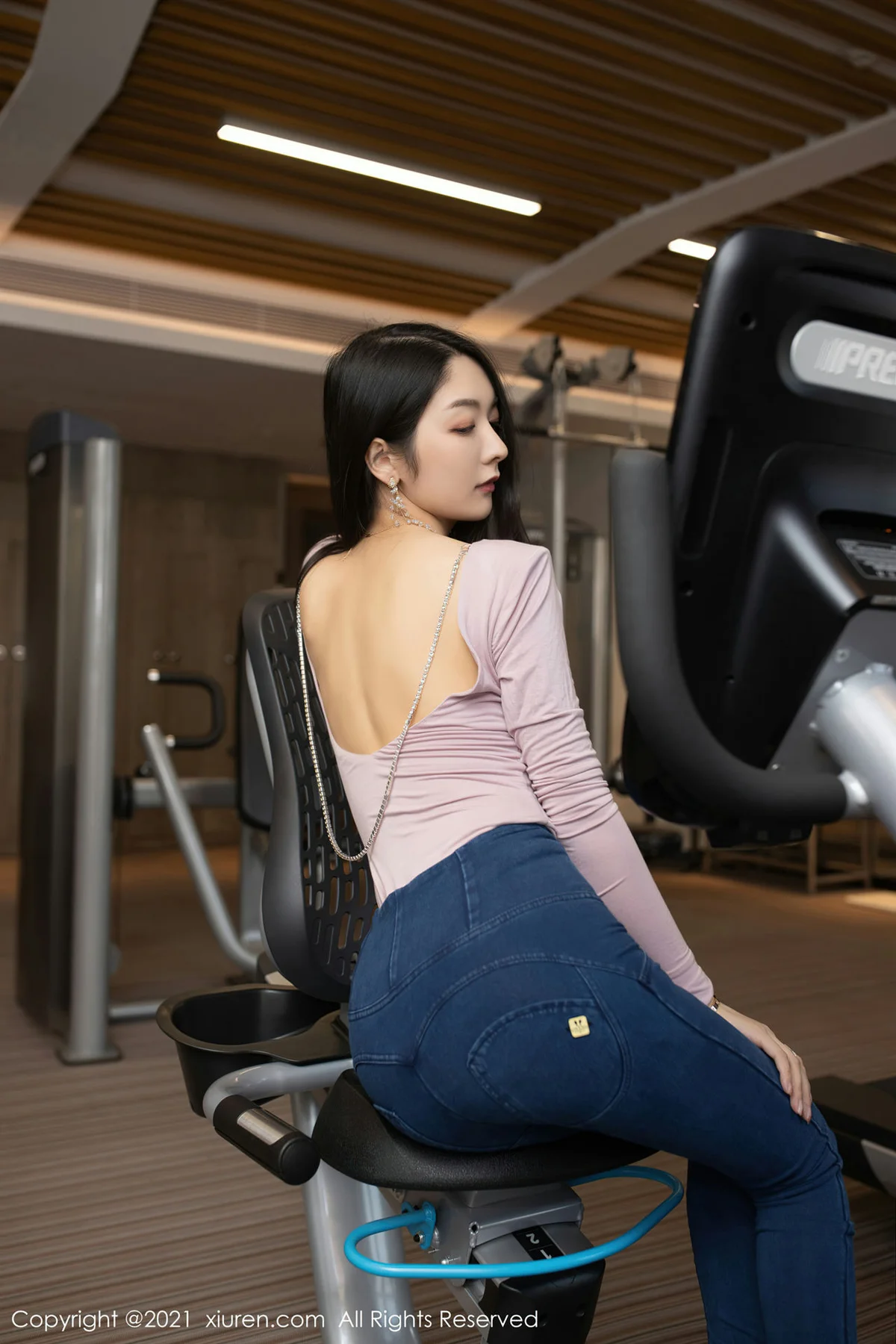 XiuRen 秀人 No.3227 尾随的视觉角度  Angela00 性感写真 - 2