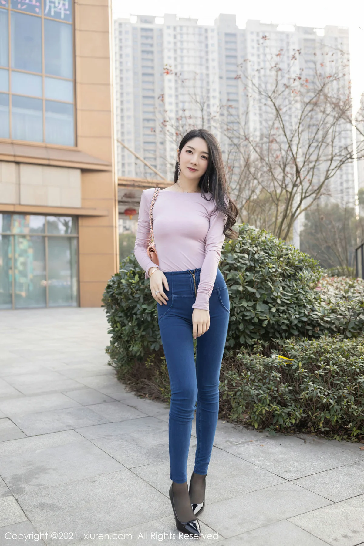 XiuRen 秀人 No.3227 尾随的视觉角度  Angela00 性感写真 - 8