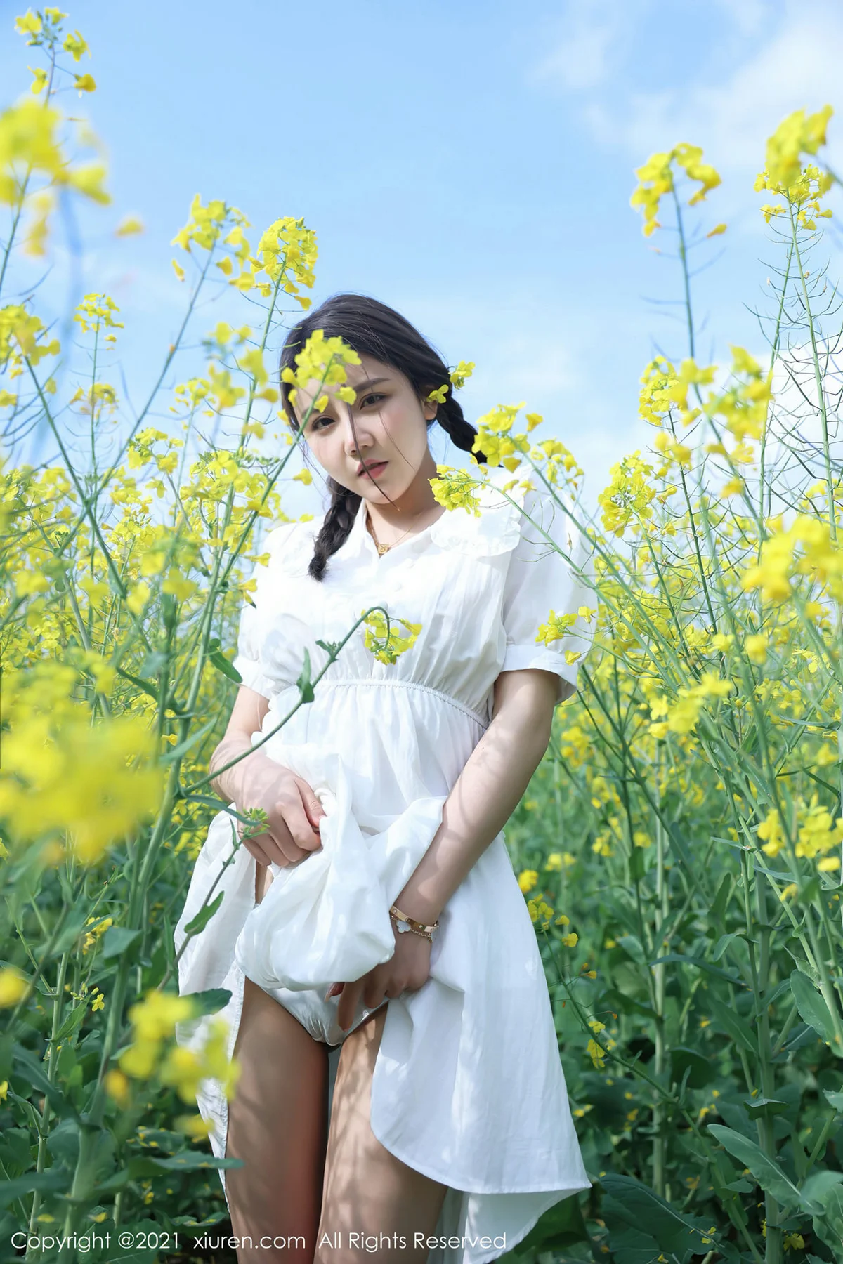 XiuRen 秀人 No.3276   户外花丛外拍系列 夏西CiCi - 1