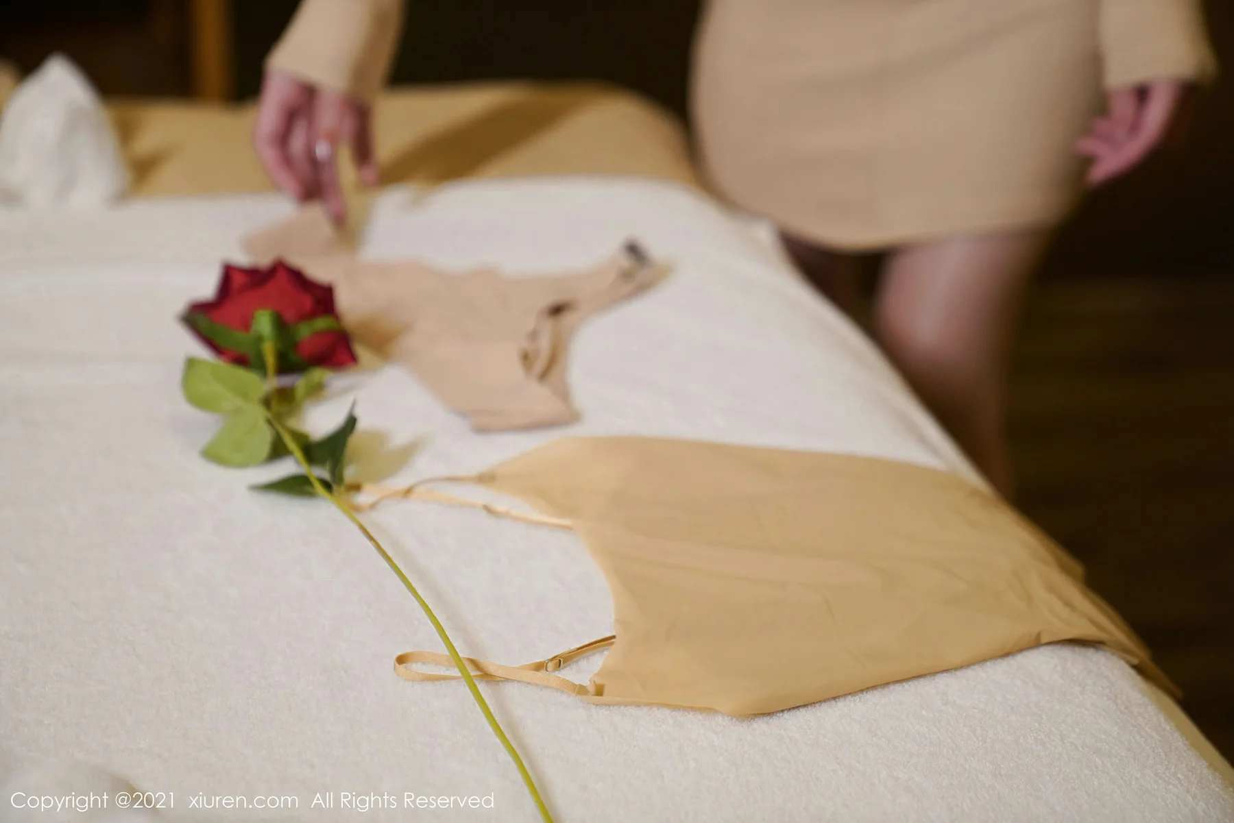 XiuRen 秀人 No.3345  去做个spa剧情 周于希 主题写真 - 10