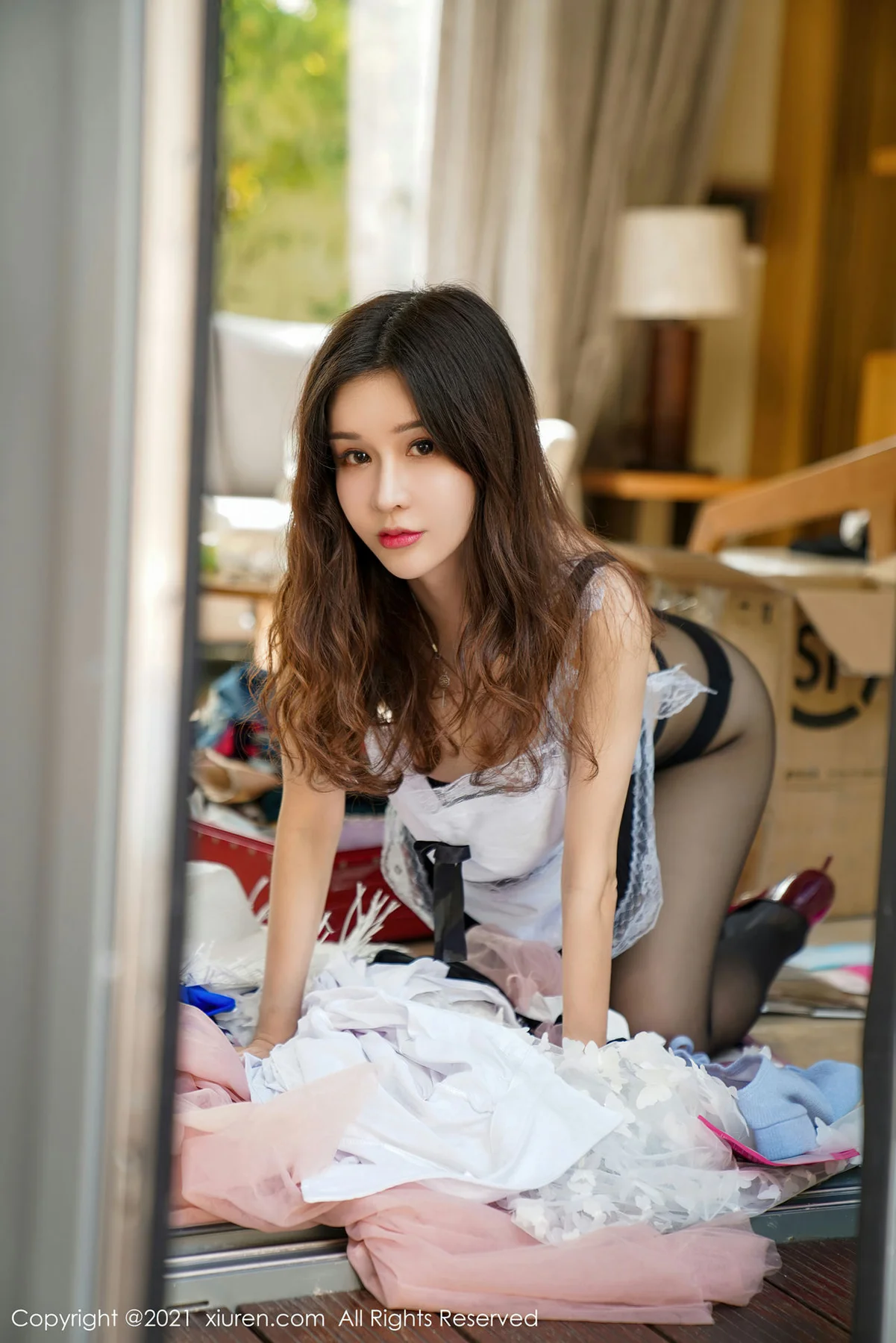 XiuRen 秀人 No.3346  女仆制服剧情系列  张雨萌 江浙沪旅拍写真 - 8