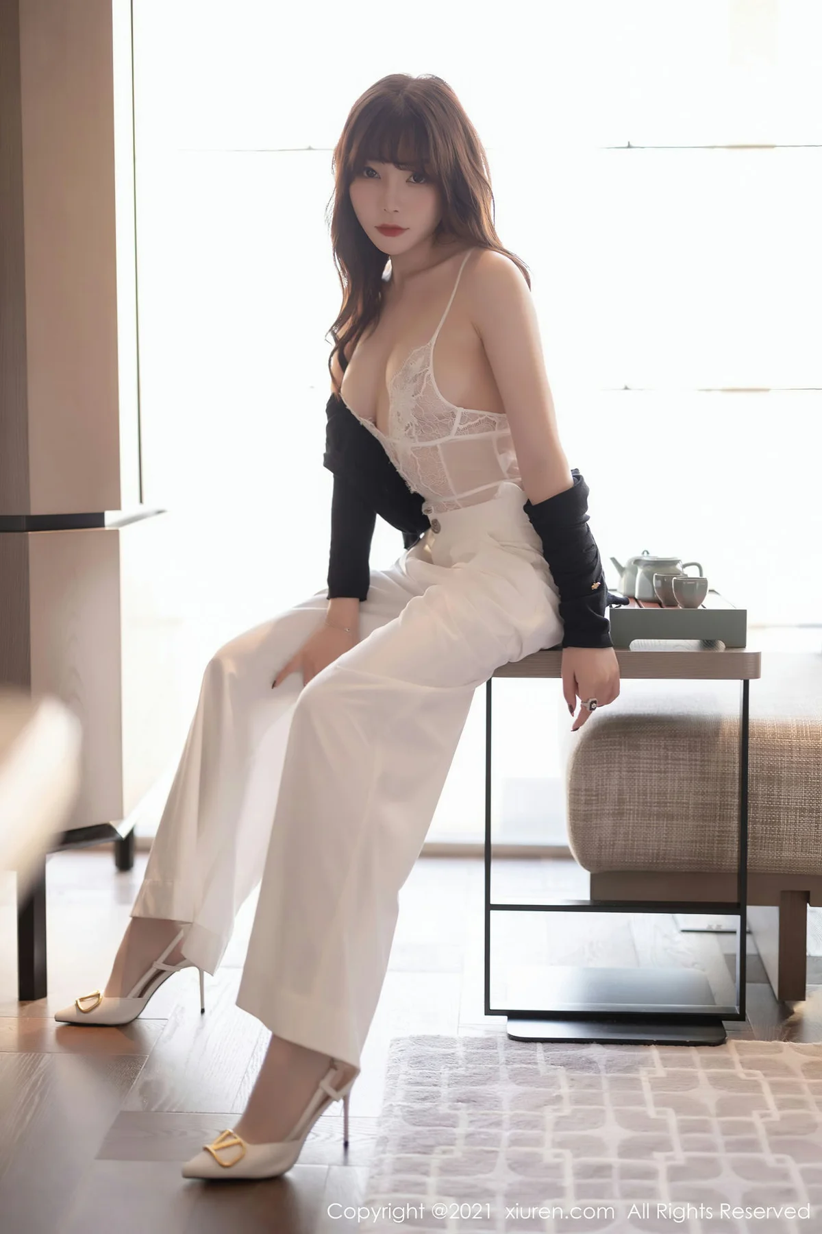 XiuRen 秀人 No.3367  芝芝Booty 精致镂空吊带写真 - 3