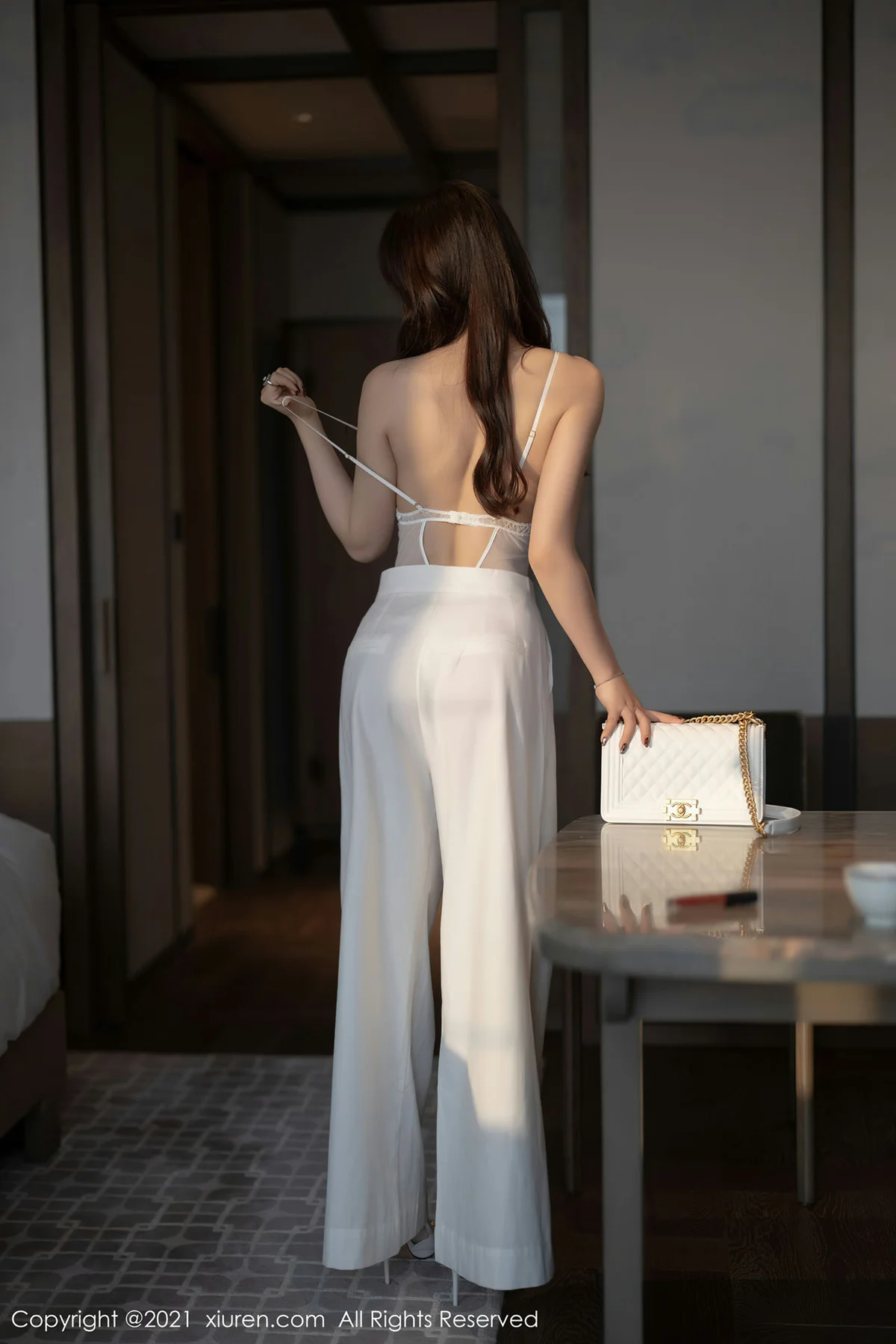 XiuRen 秀人 No.3367  芝芝Booty 精致镂空吊带写真 - 9