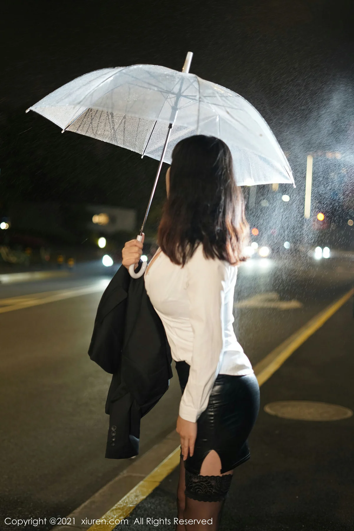 XiuRen 秀人 No.3383  外地去考察剧情 乔漫妮mina  剧情主题写真 - 2