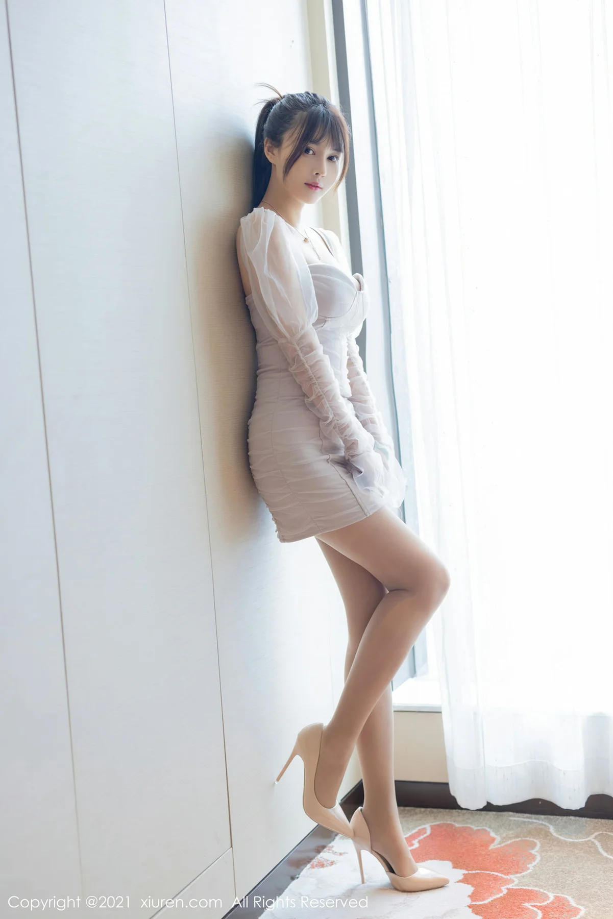 XiuRen 秀人 No.3418  V抹胸礼裙 萌奈子 性感写真 - 4