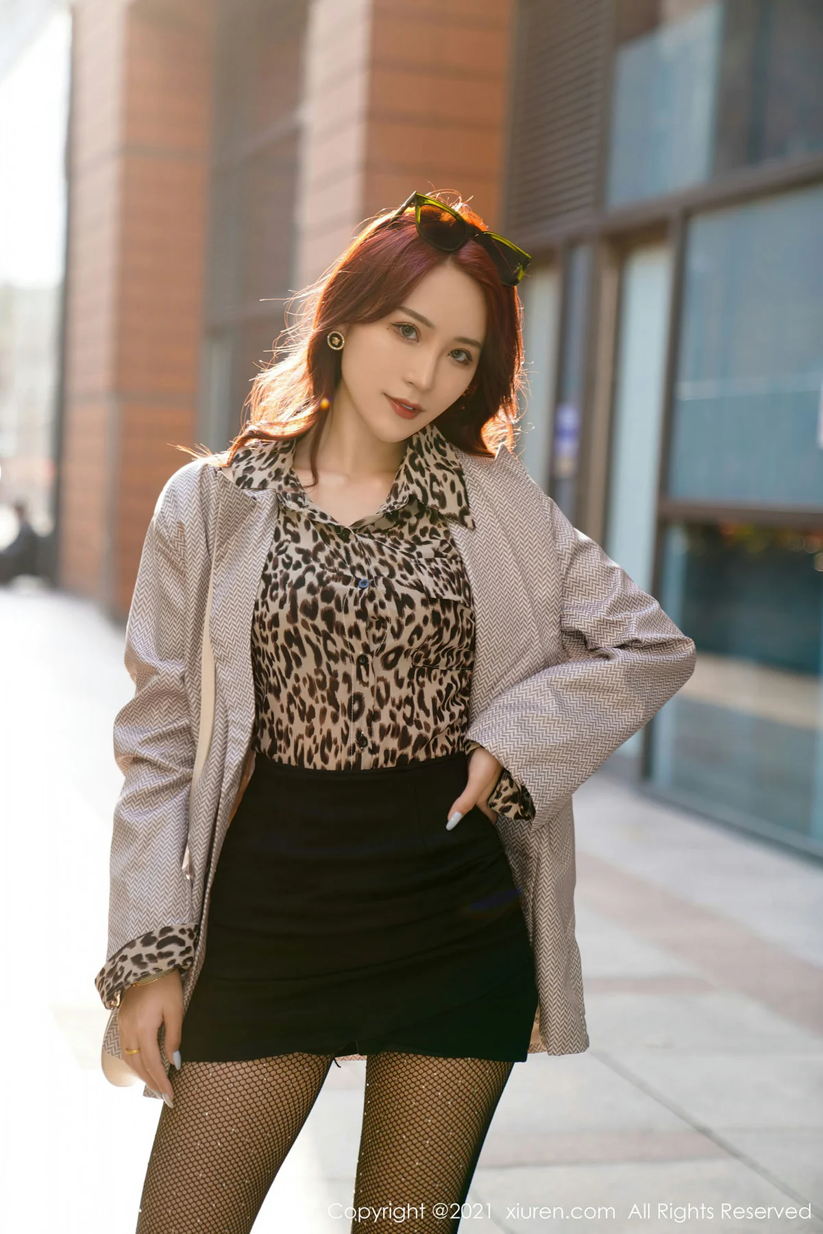 XiuRen 秀人 No.3425  狂野豹纹OL制服 周慕汐baby 性感写真 - 2