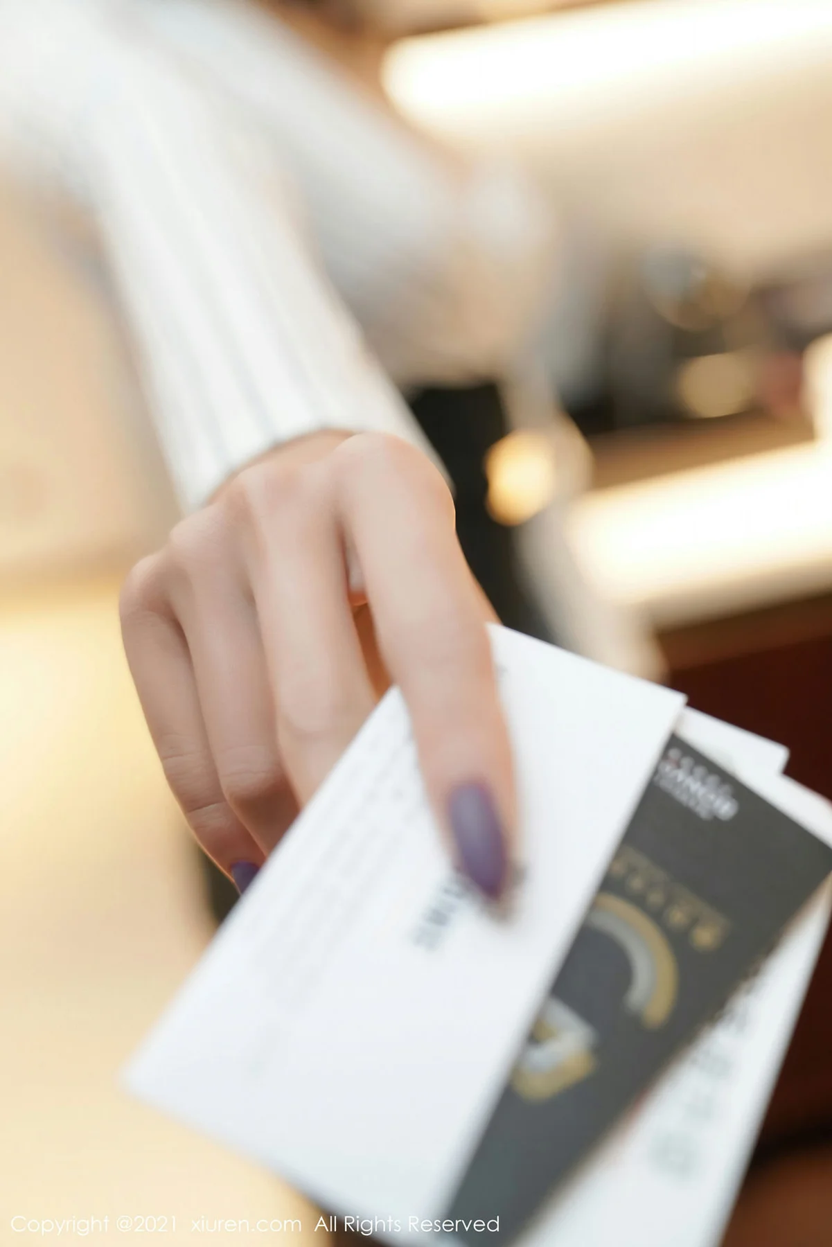 XiuRen 秀人 No.3486  酒店电梯口偶遇 蓝夏Akasha 北京旅拍写真 - 5