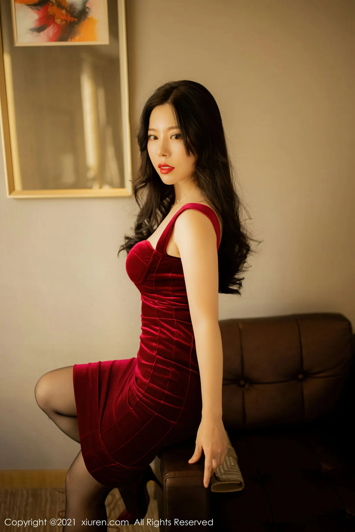 XiuRen 秀人 No.3515  典雅红色吊裙与魅惑黑丝 白茹雪Abby 性感写真 - 10