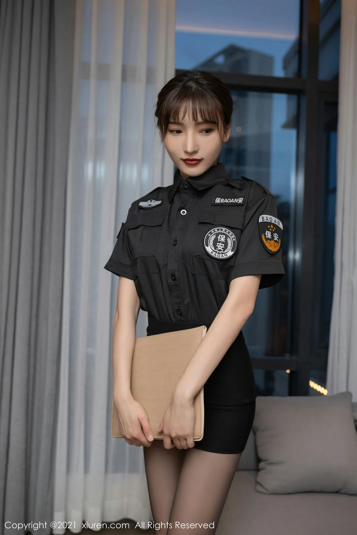 XiuRen 秀人 No.3577 物业保安主题系列 陆萱萱 性感写真1 - 4