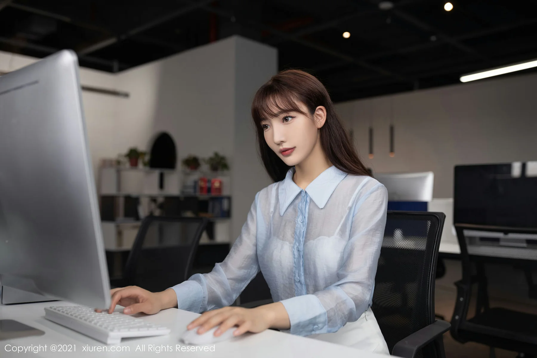 XiuRen 秀人 No.3644 公司实习生剧情主题 陆萱萱 性感写真11 - 2