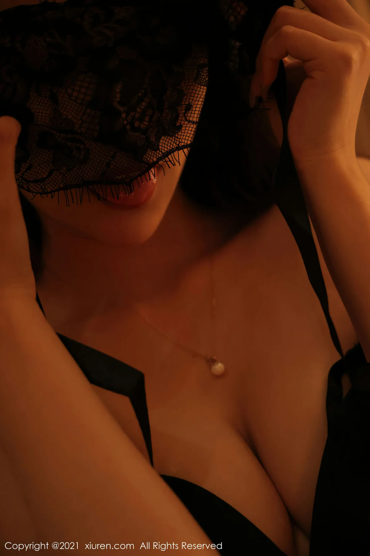 XiuRen 秀人 No.3647 魅惑诱人网袜与情趣服饰 周慕汐baby 性感写真22 - 6