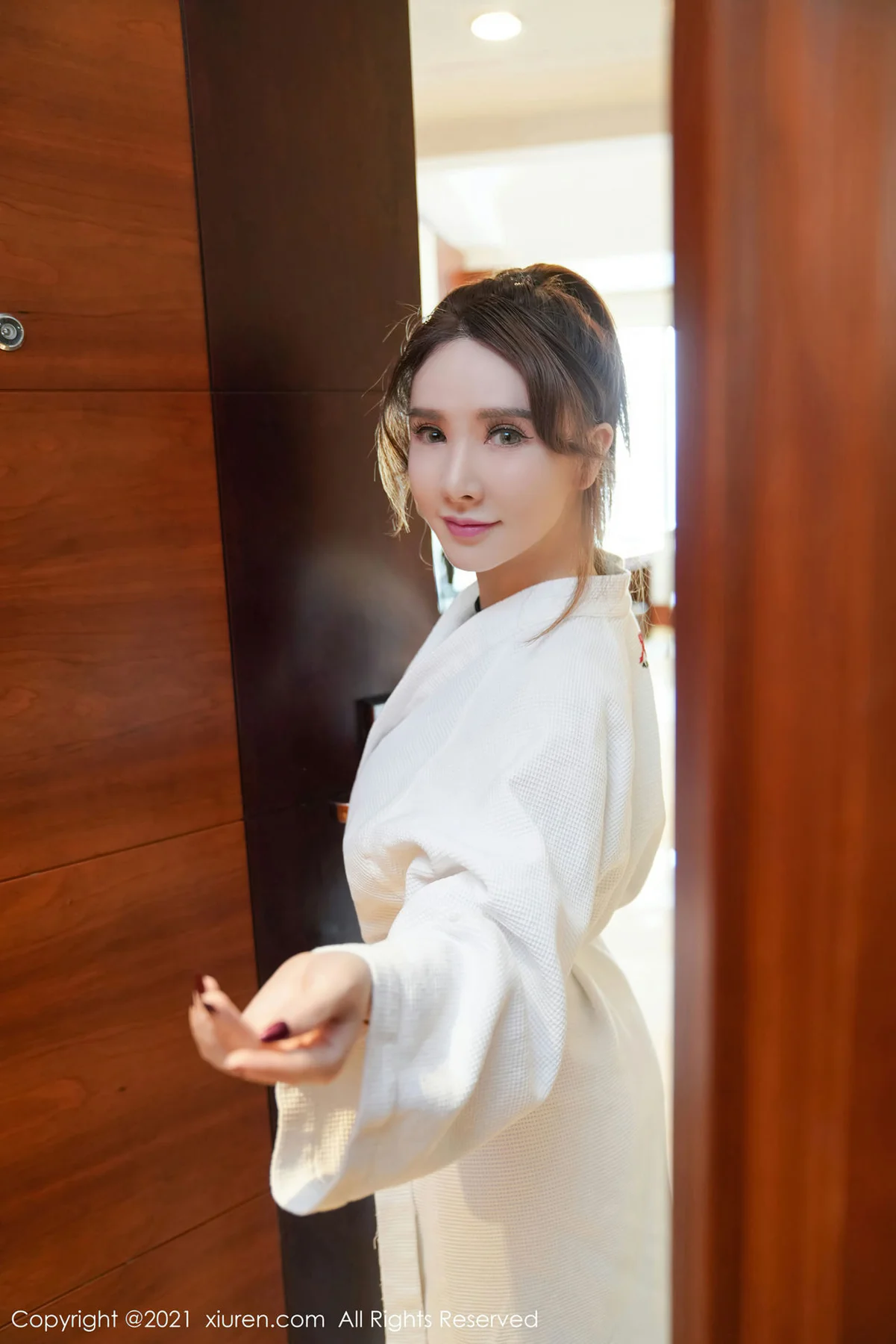 XiuRen 秀人 No.3657 熟女翘臀 潘娇娇 性感写真 - 6