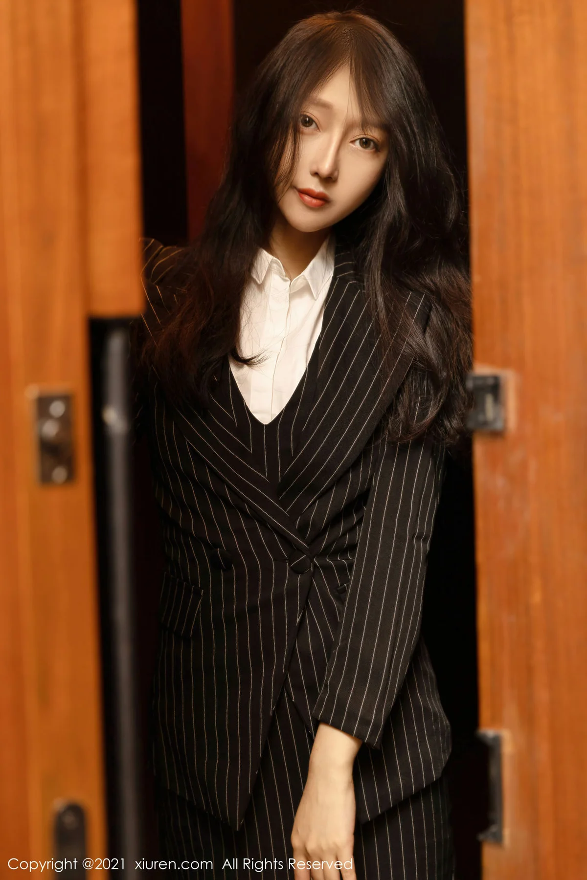 XiuRen 秀人 No.3679 酒店修理工剧情主题 玥儿玥er 厦门旅拍3 - 7