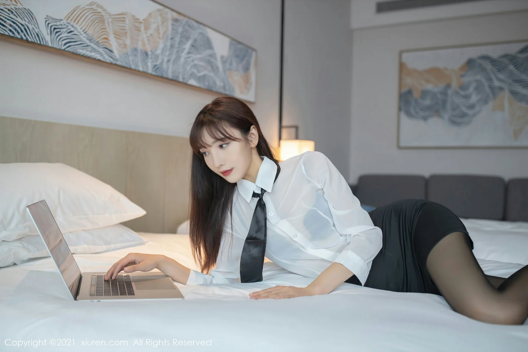 XiuRen 秀人 No.3705 出差剧情主题 陆萱萱 性感写真1 - 3