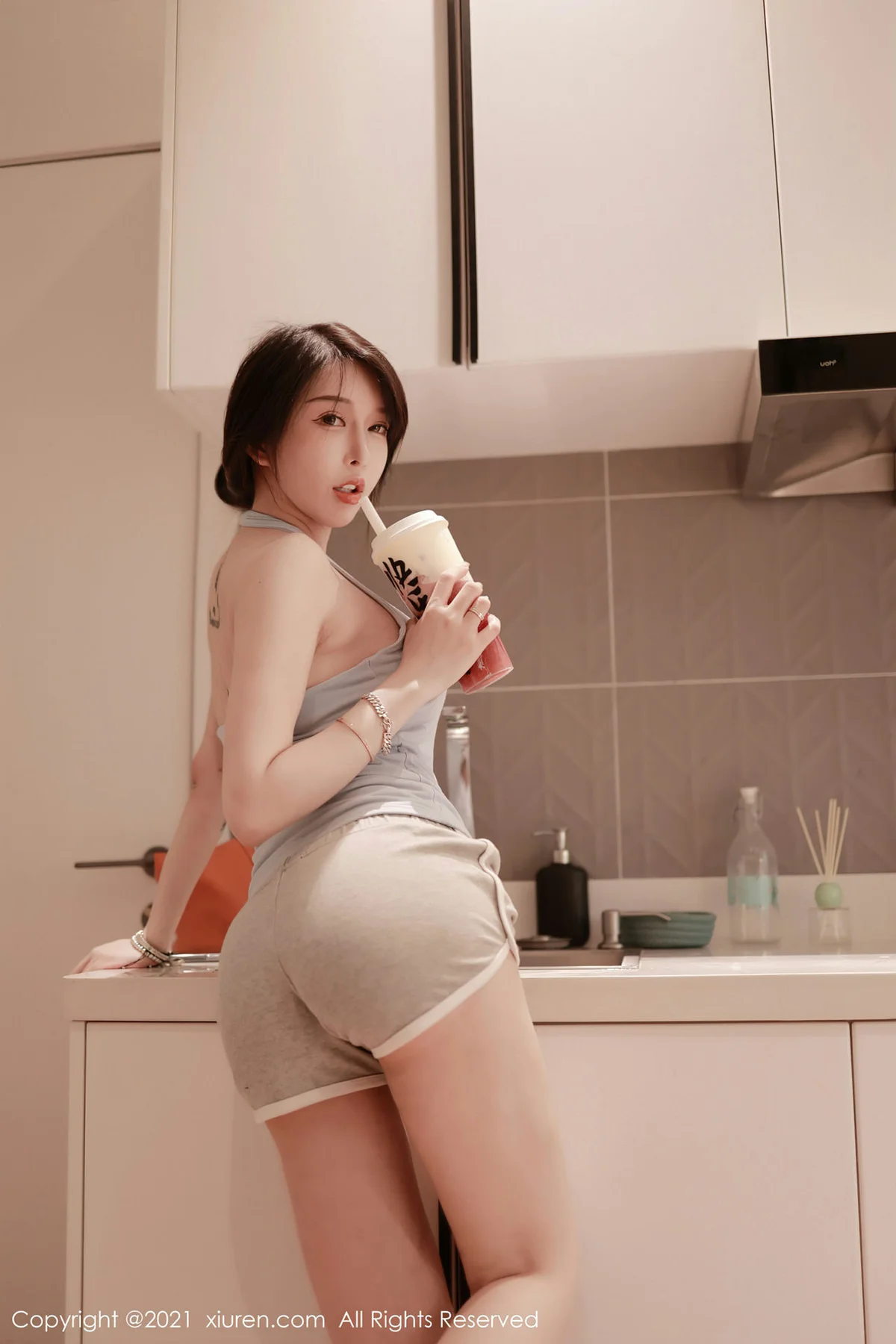 XiuRen 秀人 No.3706 居家女友视觉 玉兔miki 性感写真3 - 6