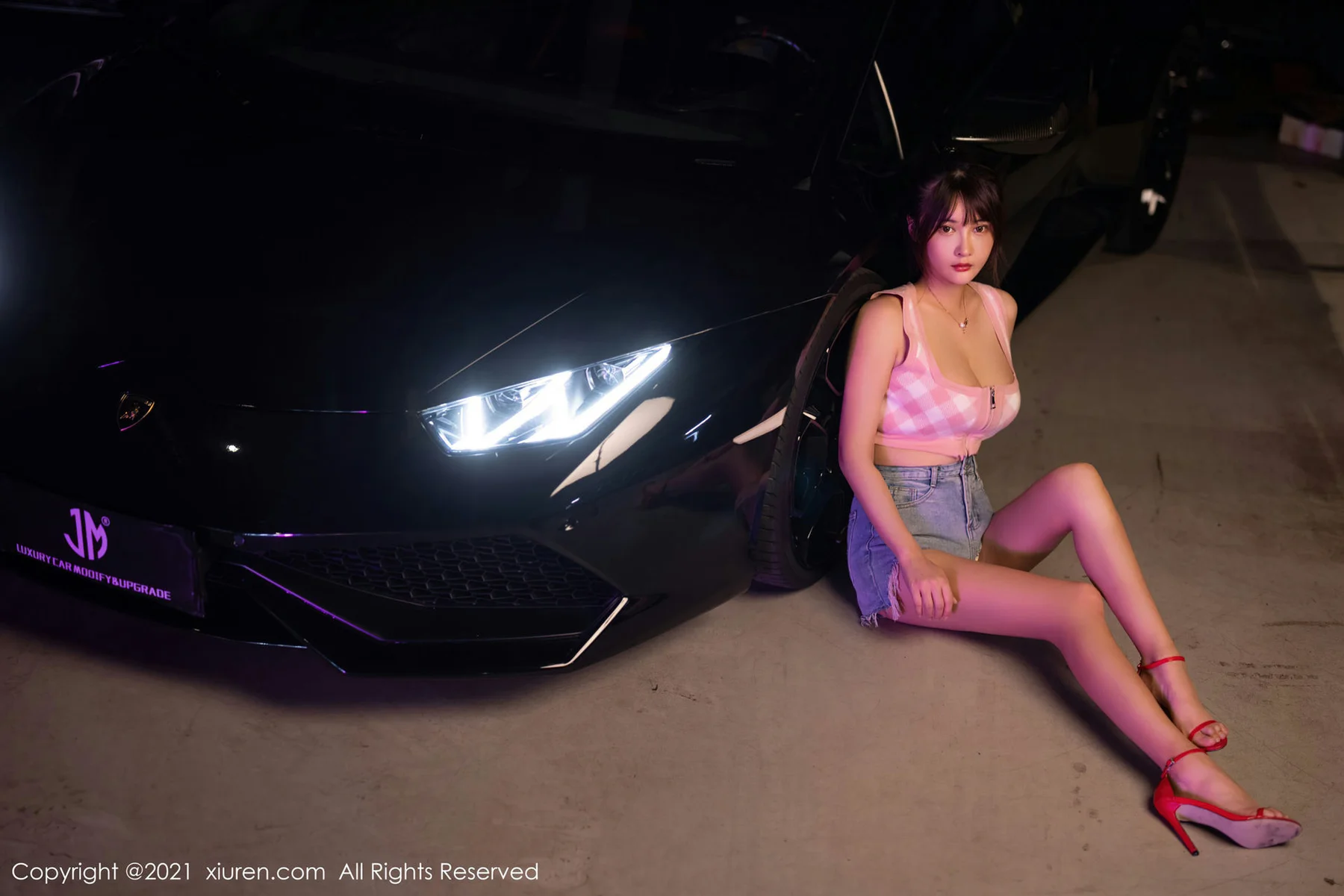 XiuRen 秀人 No.3725 香车与美人 萌奈子 性感写真 - 7