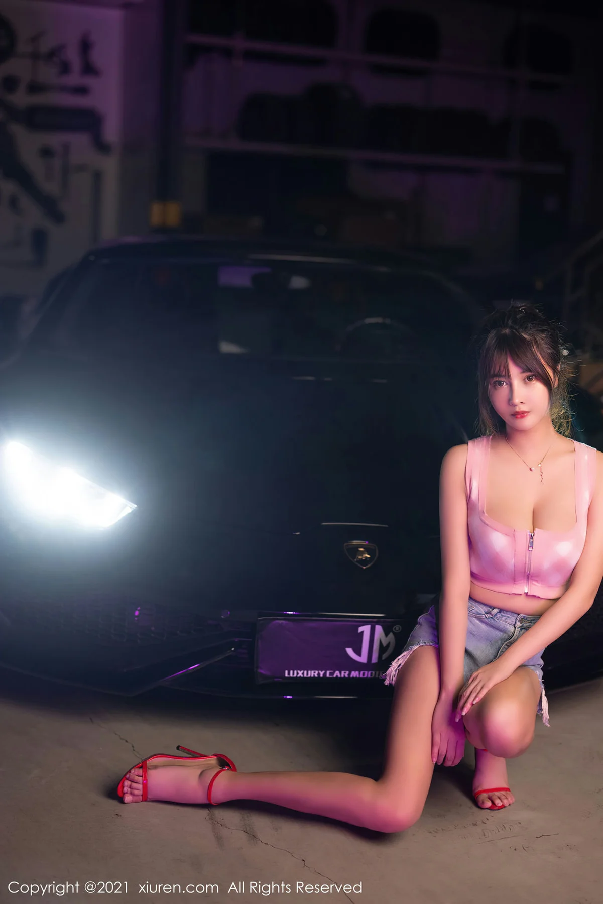 XiuRen 秀人 No.3725 香车与美人 萌奈子 性感写真 - 2