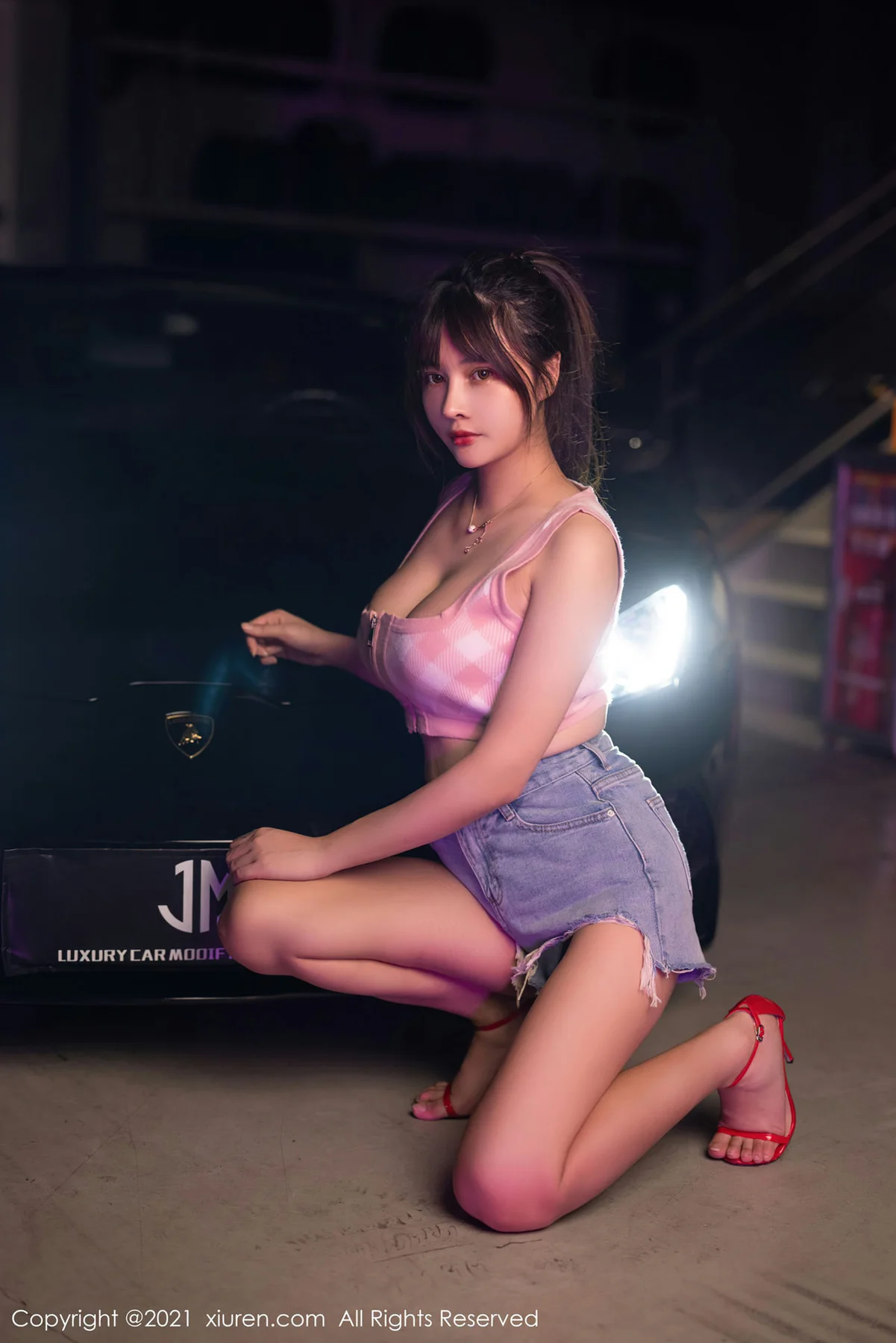 XiuRen 秀人 No.3725 香车与美人 萌奈子 性感写真 - 4