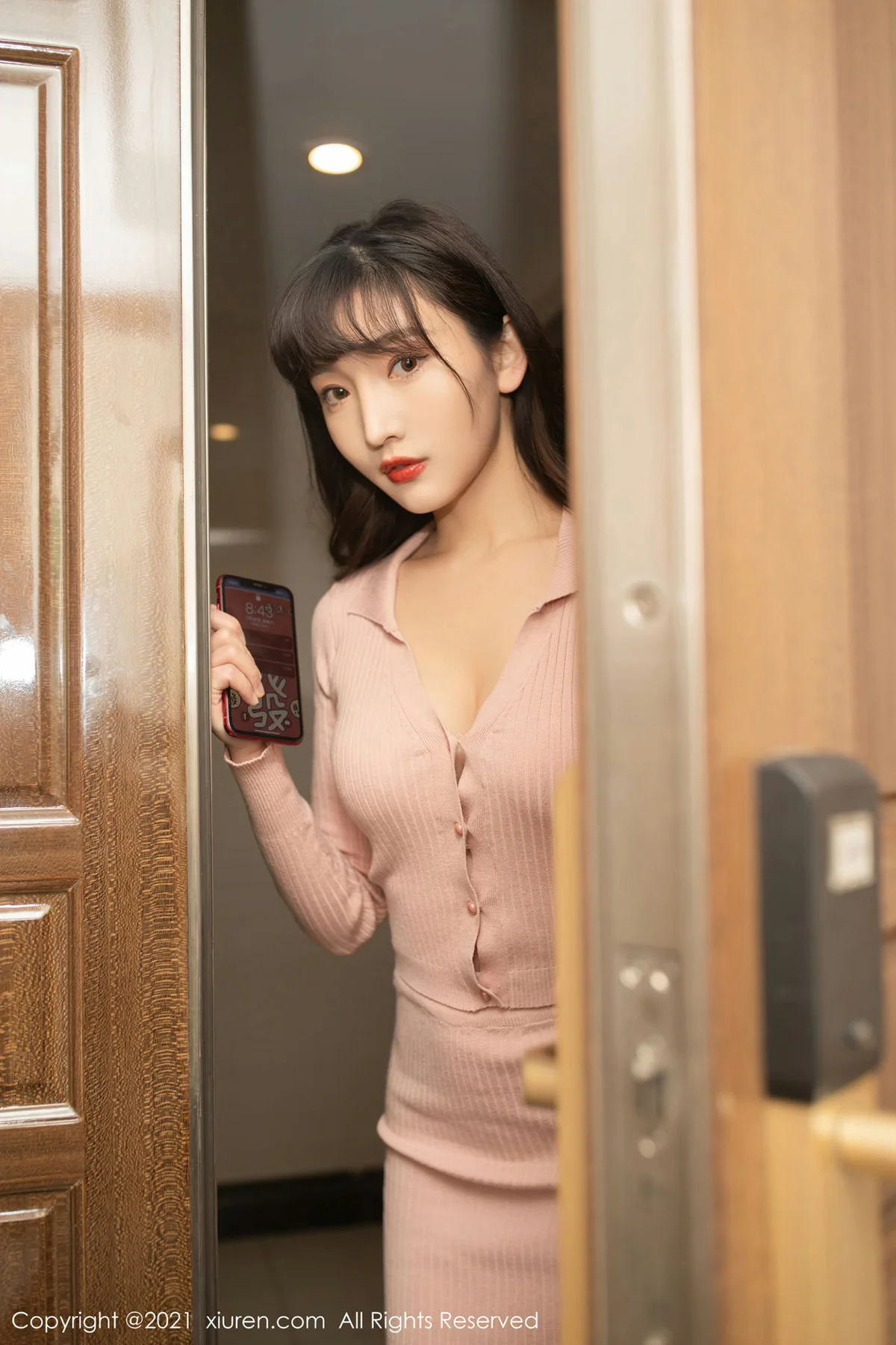 XiuRen 秀人 No.3736 学生会干部主题 陆萱萱 成都旅拍2 - 10