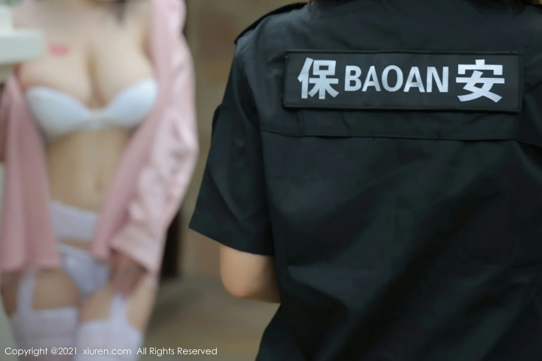 XiuRen 秀人 No.3796 保安制服 美七Mia与萌汉药baby 模特合集写真22 - 3