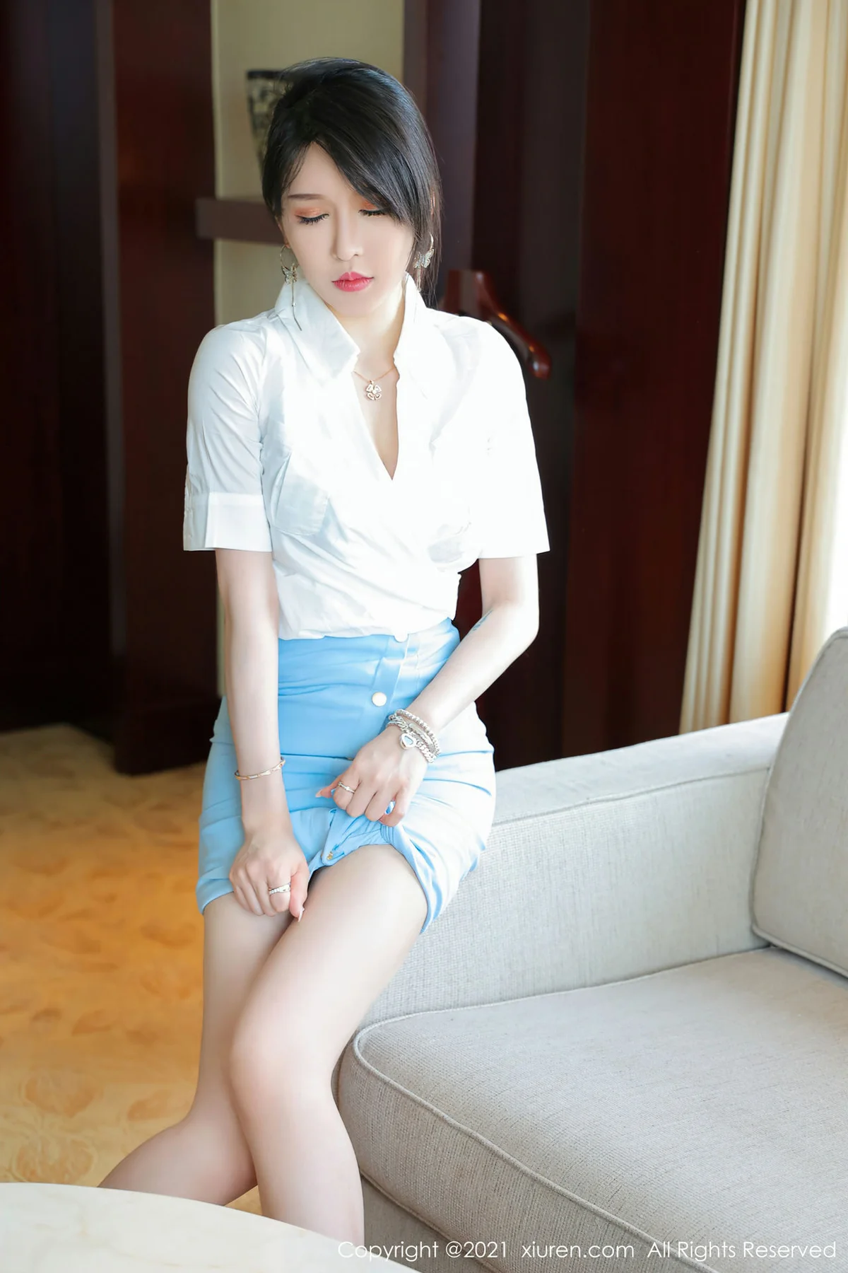 XiuRen 秀人 No.3812 职业装OL主题 玉兔miki 性感写真3 - 6