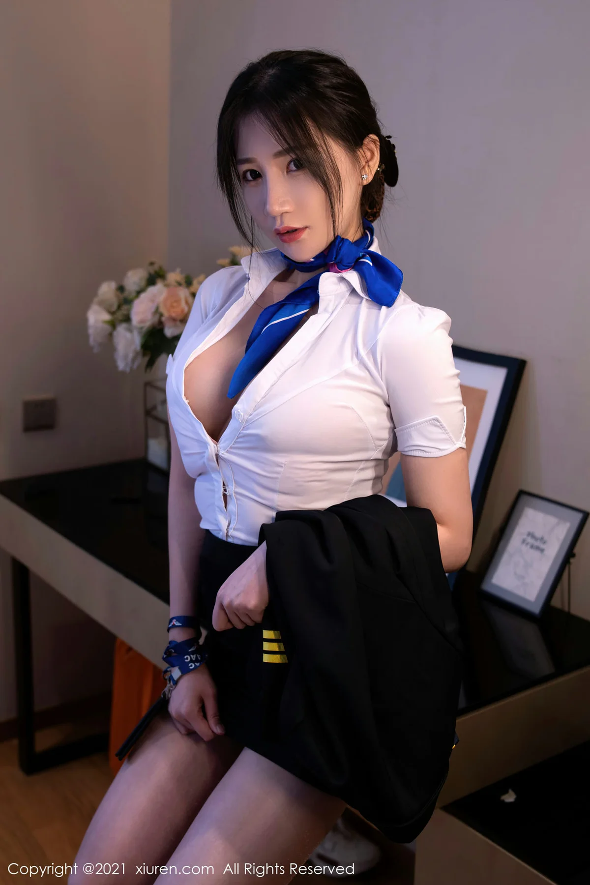 XiuRen 秀人 No.3839 制服机长御姐 顾乔楠Cora 性感写真2 - 10