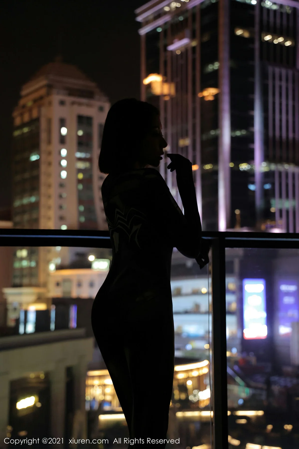 XiuRen 秀人 No.3869 蜘蛛侠情趣  果儿Victoria 性感御姐旅拍1 - 6