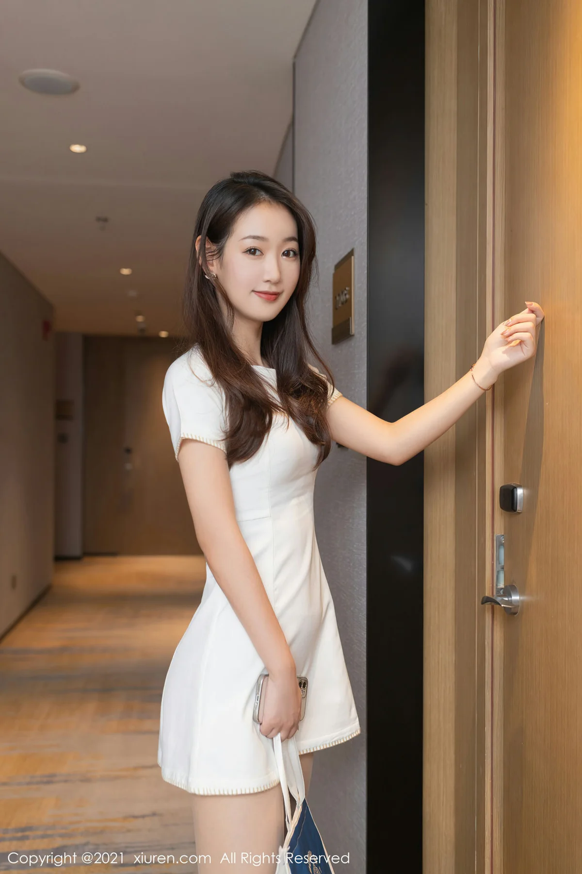 XiuRen 秀人 No.3895 借宿学长家主题 唐安琪 性感写真11 - 3