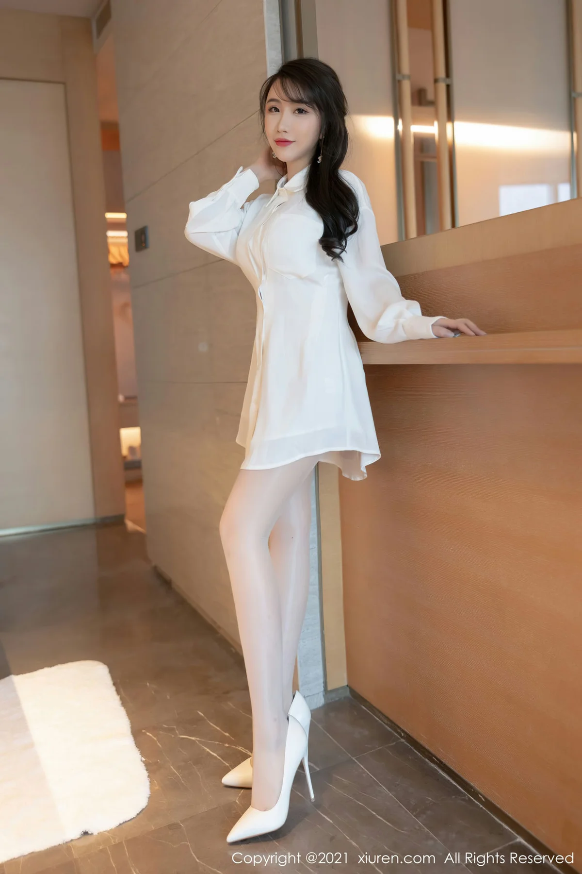 XiuRen 秀人 No.3903 洁白秀美 Cherry绯月樱 深圳旅拍3 - 4