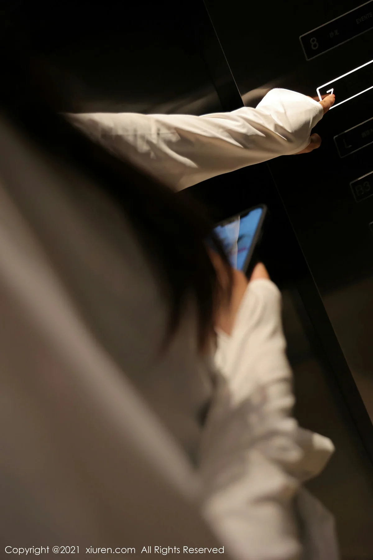 XiuRen 秀人 No.3956 蓝莓FY  新人模特玉背丁字裤 - 4